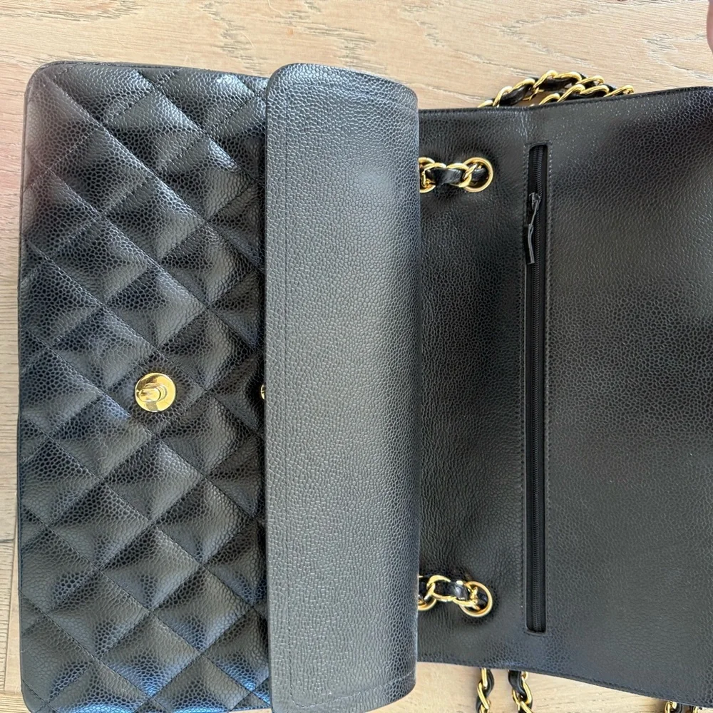 Chanel black Jumbo Classic Caviar Double Flap Quilted Leather Chain Bag - Picture 5 of 14
